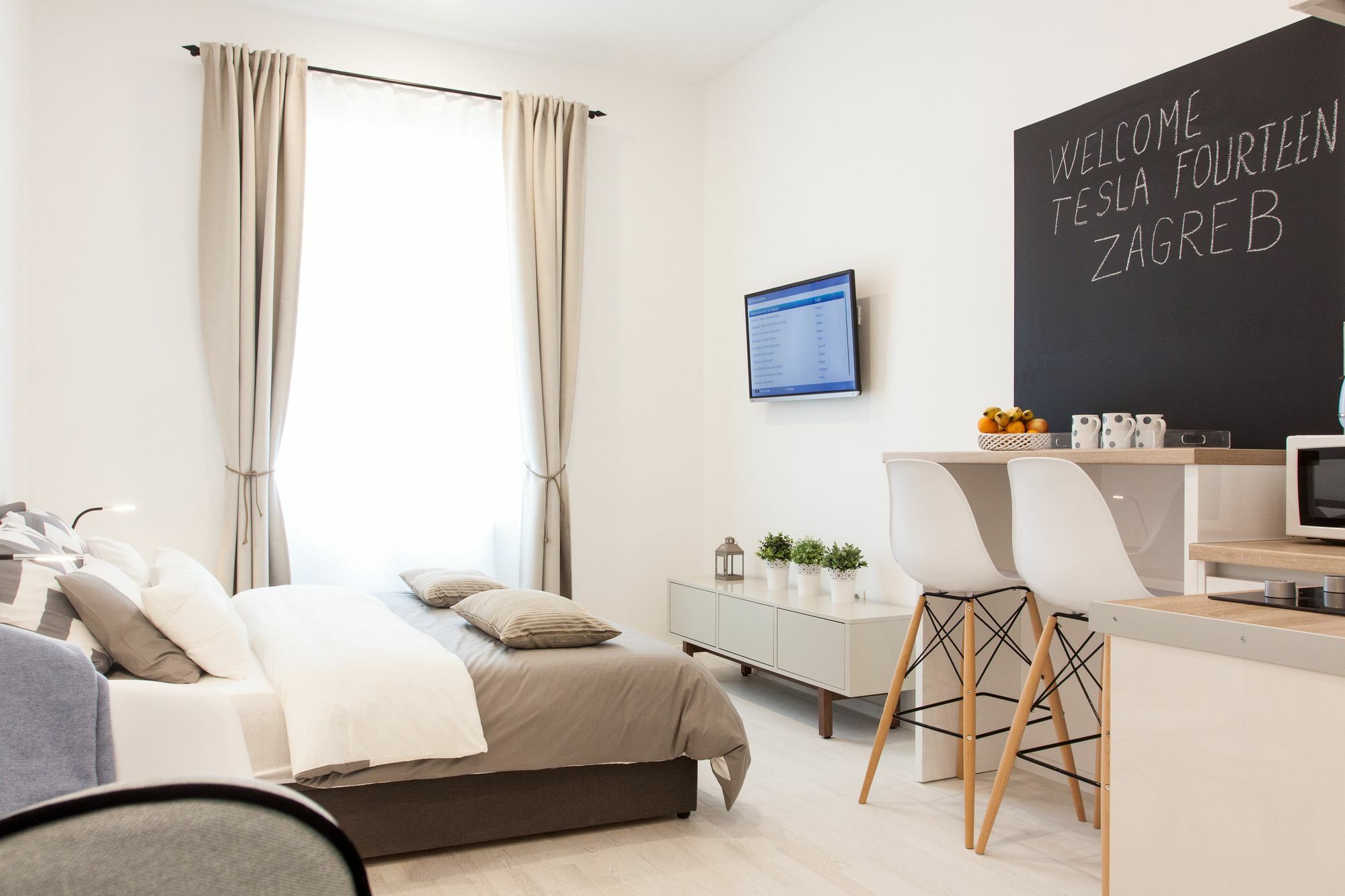Tesla Boutique Apartments & Rooms ザグレブ エクステリア 写真