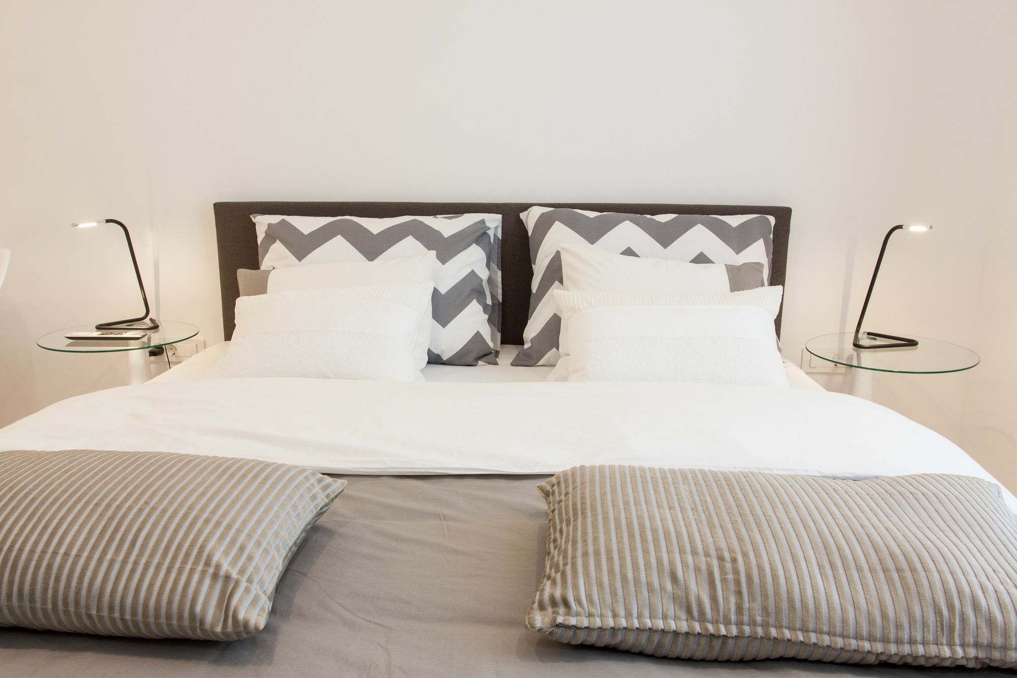 Tesla Boutique Apartments & Rooms ザグレブ エクステリア 写真